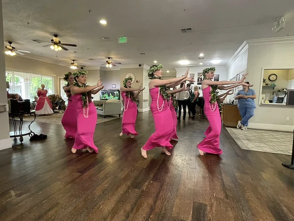 Ridgeview Gardens Assisted Living Hula dancers