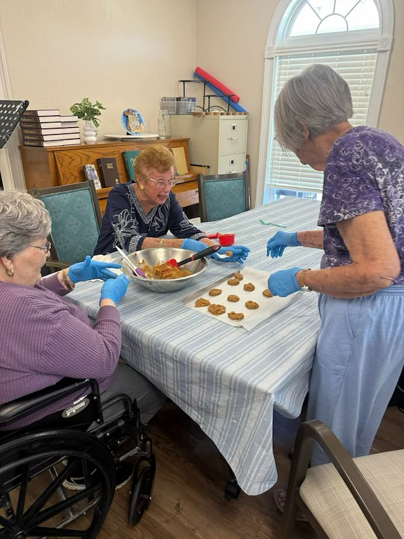 Life at Charter Senior Living of Jefferson City-photo-10