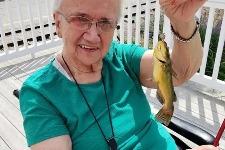 Life at Creasy Springs Senior Living-photo-1