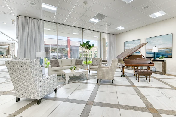 Life at Bay Towers at Bixby Knolls Senior Living-photo-5