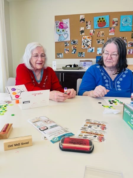 Residents of the Waters of Highland Park boosting their creativity with DIY card making