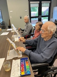 The Barclay at Tuckahoe residents participating in a creative afternoon art class