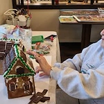 Wilshire Estates Gracious Retirement Living, independent living in Silver Spring, MD, residents making gingerbread houses