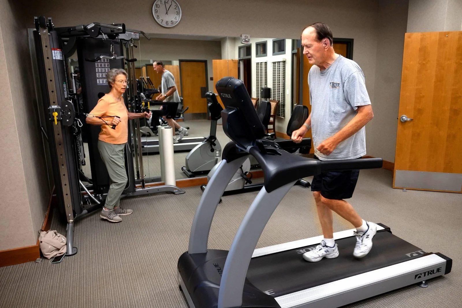 Life at Holly Creek Retirement Community-photo-9