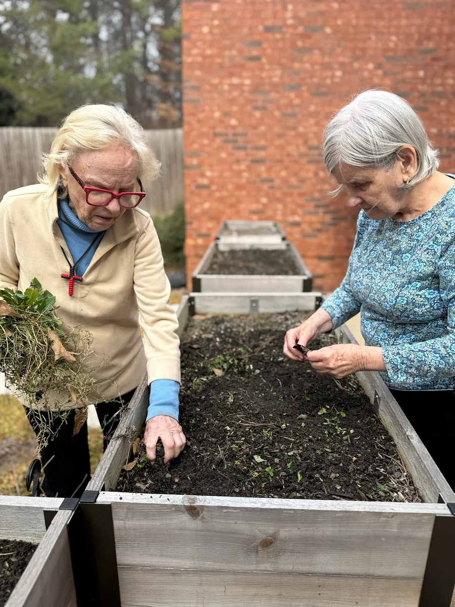 Life at Charter Senior Living of Vinings-photo-3