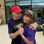 The Villas at Ovation Independent Senior Living in Washington, Utah resident couple hugging