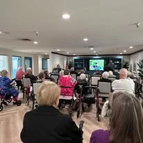 The Oaks At Lebanon Senior Living Community in Lebanon, Oregon residents watching television