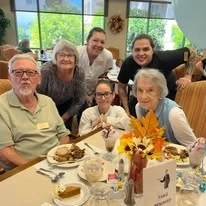 The Peaks At Santa Rita Active Retirement Living Hawthorn Senior Independent Living in Green Valley, Arizona residents at dinner