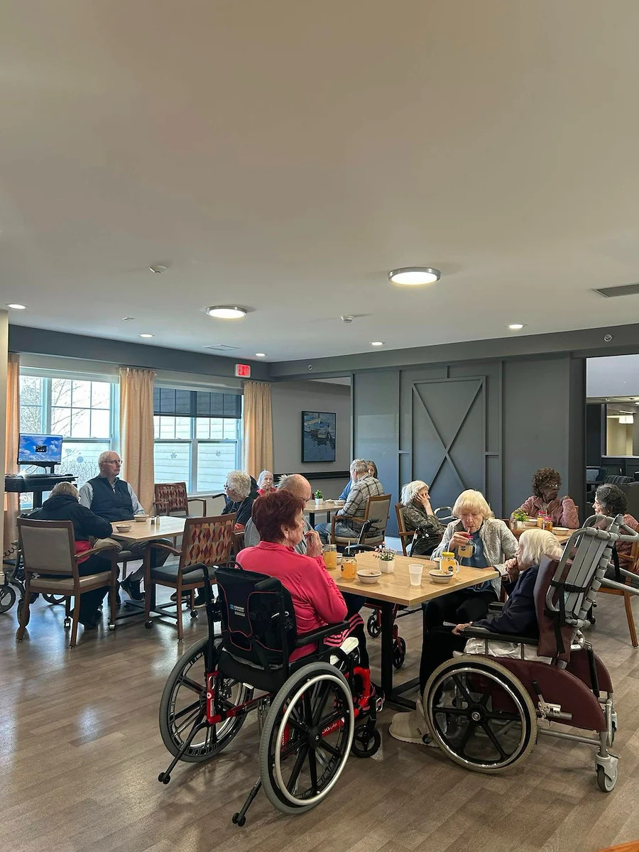 Life at Charter Senior Living of Oak Openings-photo-10