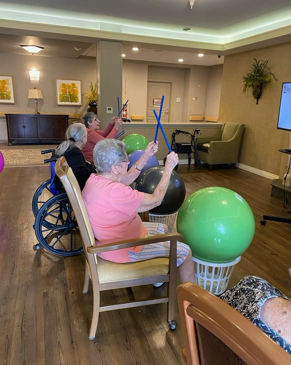 Pomeroy Living Rochester residents having fun staying active