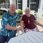 Ashton Commons Wexford, PA, happy residents enjoying time outdoors