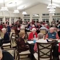Capitol Ridge Gracious Retirement Living Hawthorn Senior Independent Living in Bristow, Virginia residents in dining room