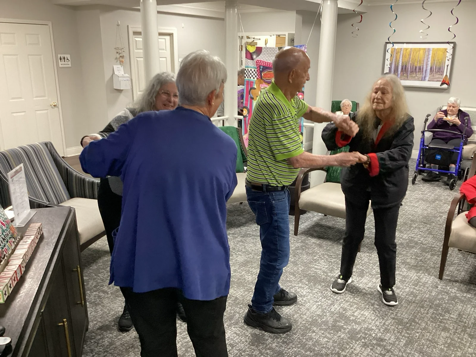 Life at Charter Senior Living of Paris-photo-2