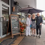 The Savoy Gracious Retirement Living Hawthorn Senior Independent Living in Winter Springs, Florida residents outside