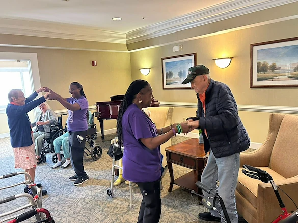 Life at Charter Senior Living of Williamsburg-photo-2