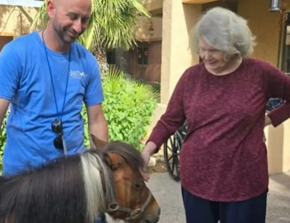 Life at Woodland Palms Memory Care-photo-2