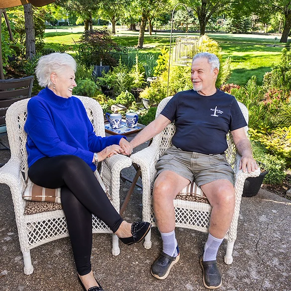 Hillside Senior Living in McMinnville, OR, residents enjoying the outdoors and time together