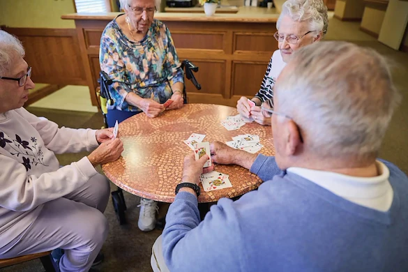 Life at Heritage Pointe Of Huntington Senior Living-photo-2