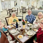 Sequoia Grove Gracious Retirement Living Hawthorn Senior Independent Living in Granite Bay, California residents eating a meal in the dining room