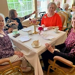Brookdale Franklin Independent Living in Franklin, TN, residents enjoying community and tea