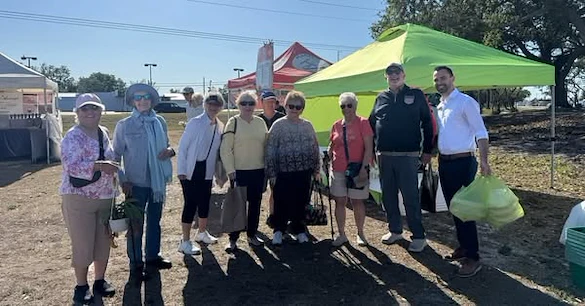 The Barclay at Sarasota residents at the Philippi Farmhouse Market