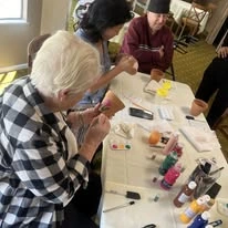 The Oaks of Pasadena residents painting