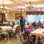Life at Colonial Gardens Memory Care-photo-4