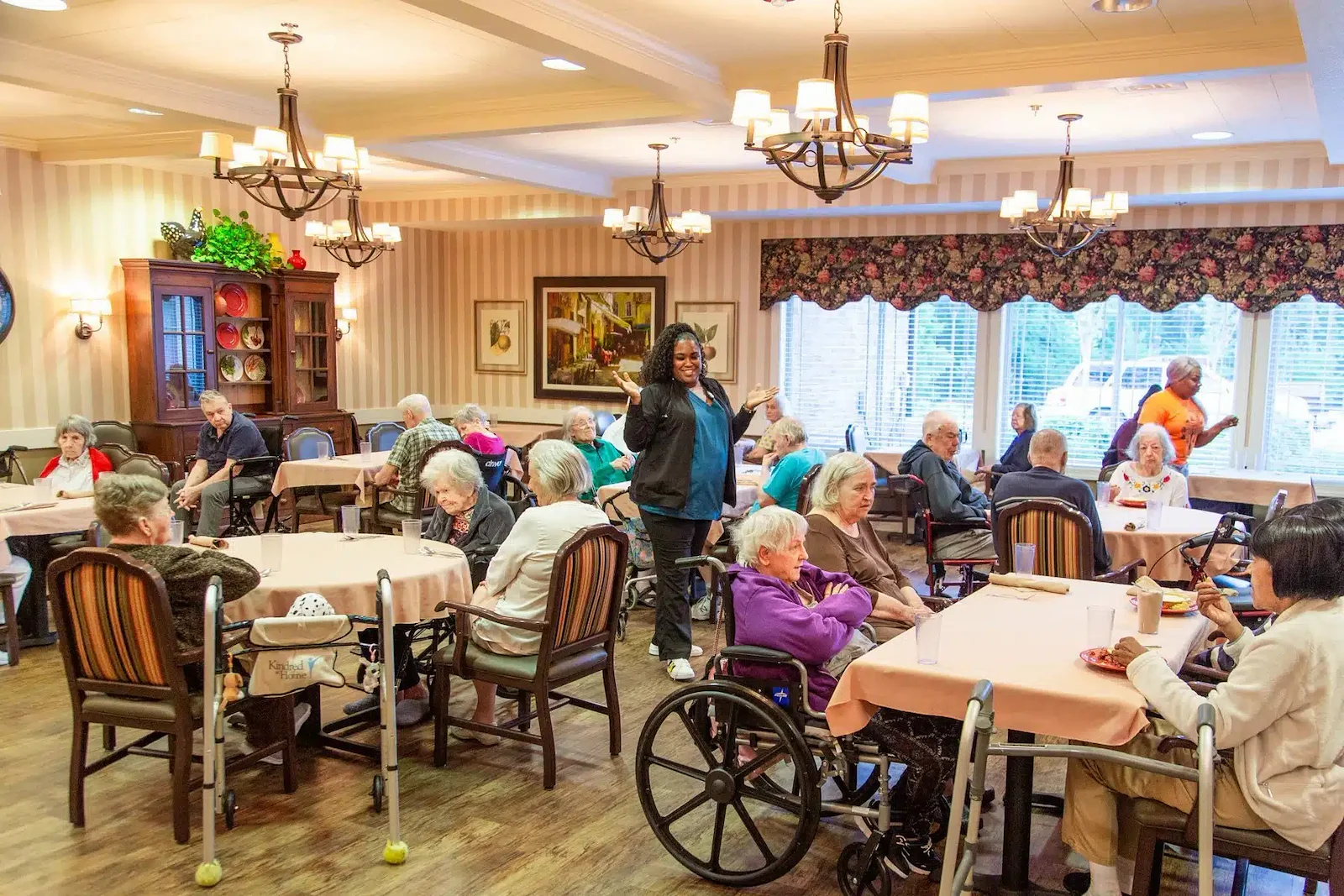 Life at Colonial Gardens Memory Care-photo-4