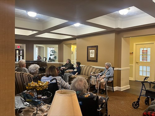 Aberdeen Crossings by New Perspective in Highland Heights, OH, residents enjoying entertainment