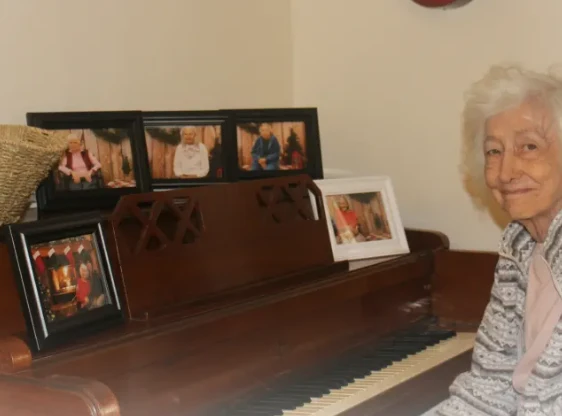 Life at Desert Peaks Assisted Living and Memory Care-photo-1