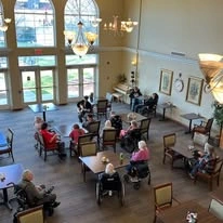 Avamere at Moses Lake senior living community offering independent living, assisted living, and respite care in Moses Lake, WA, residents gathered together in the dining room