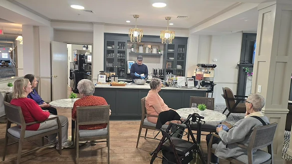 Life at Charter Senior Living of Mequon-photo-12