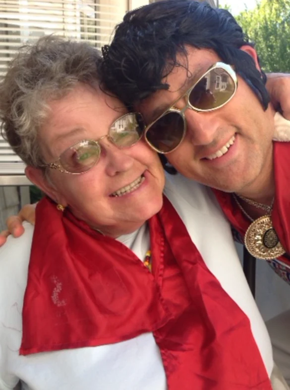 Life at Vineyard Park of Bothell Landing-photo-3