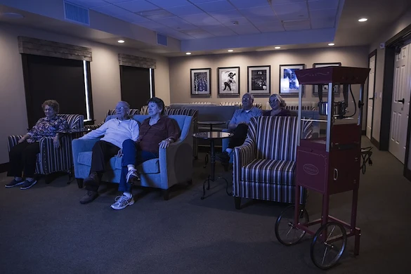 Life at The Pointe at Summit Hills-photo-4