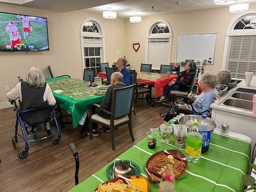 Life at Charter Senior Living of Jefferson City-photo-1