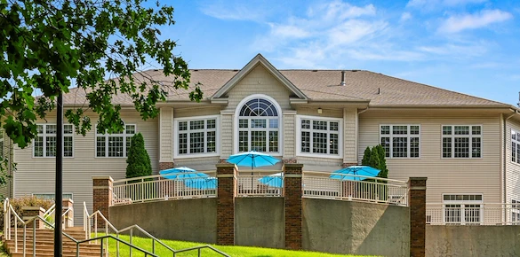 Life at Covenant Living of the Great Lakes-photo-1