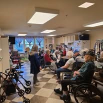 Avamere at Oak Park Assisted Senior Living in Roseburg, Oregon residents