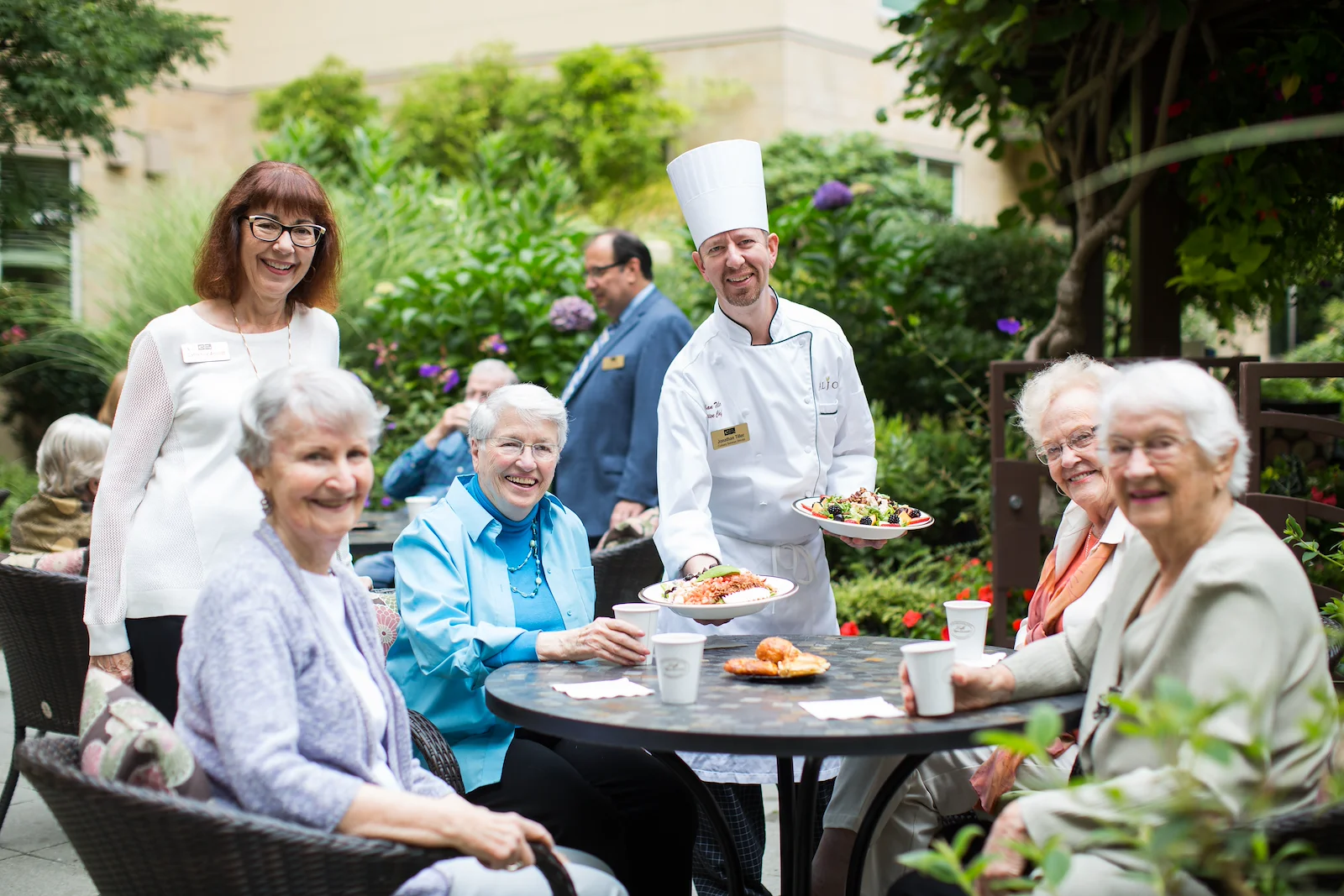 Life at Aljoya Mercer Island-photo-3