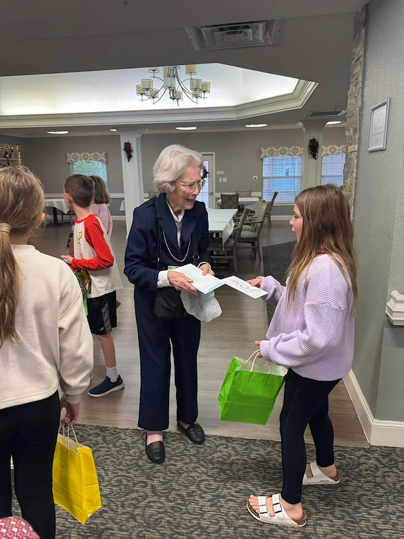 Parkway Place Senior Living residents enjoy visitors and nice notes