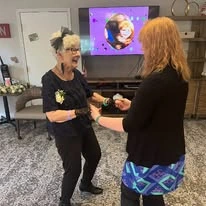 Avamere at Sherwood Assisted Senior Living in Oregon residents dancing