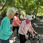 The Arbor at Avamere Court Assisted Senior Living in Keizer, Oregon residents walking outside