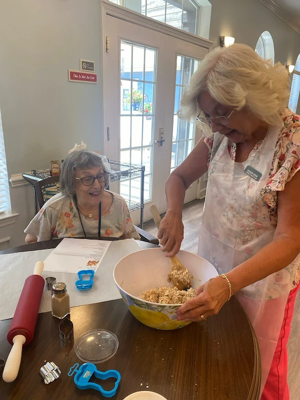 Life at Charter Senior Living of Panama City Beach-photo-7