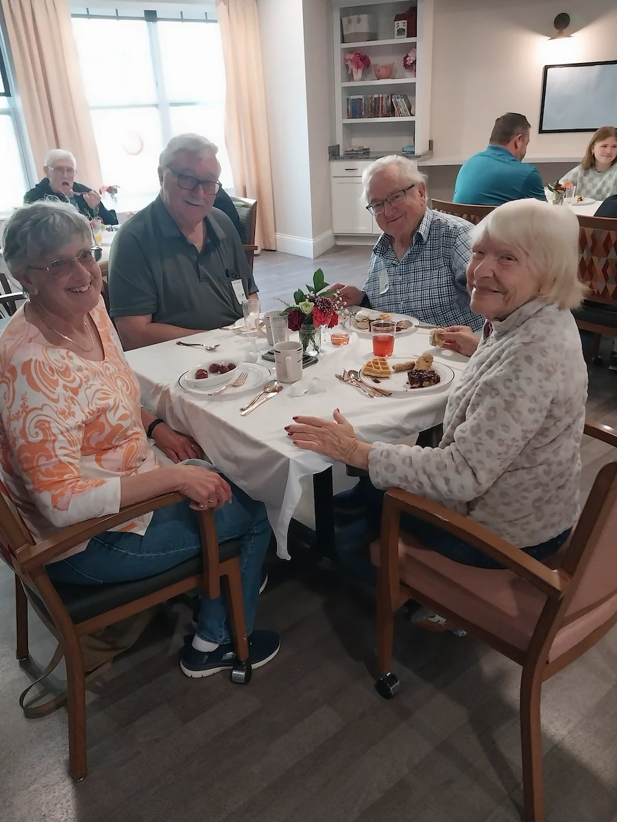 Life at Charter Senior Living of Oak Openings-photo-3