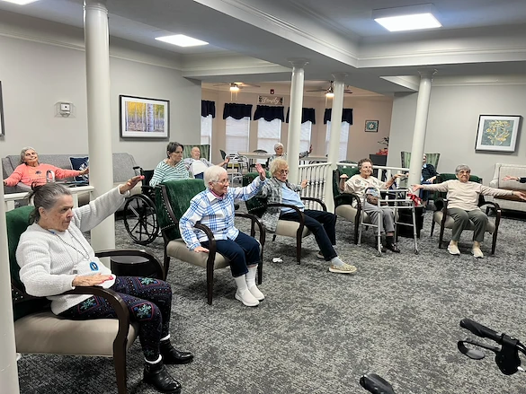 Life at Charter Senior Living of Paris-photo-6