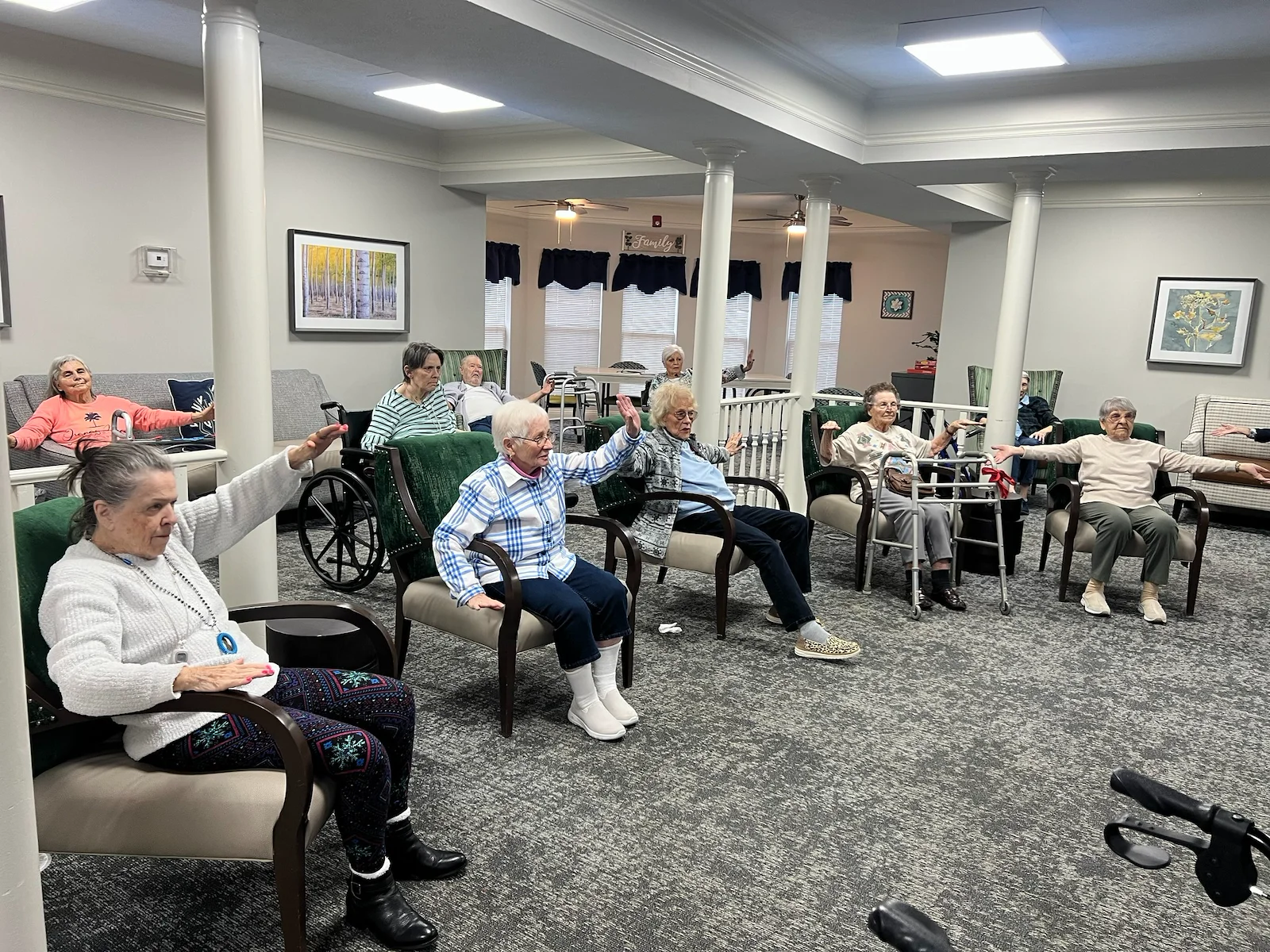 Life at Charter Senior Living of Paris-photo-6