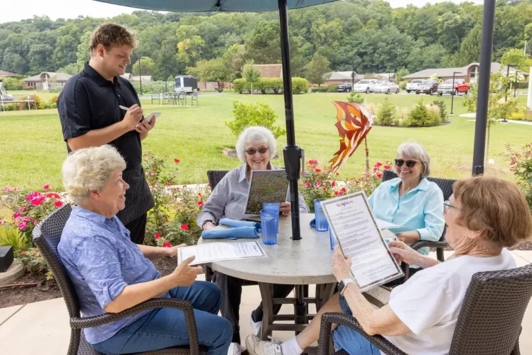 Life at EverTrue Lutheran Hillside Village-photo-3