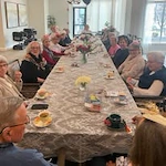 Ovation Heartwood Preserve Senior Living in Omaha, Nebraska residents eating together