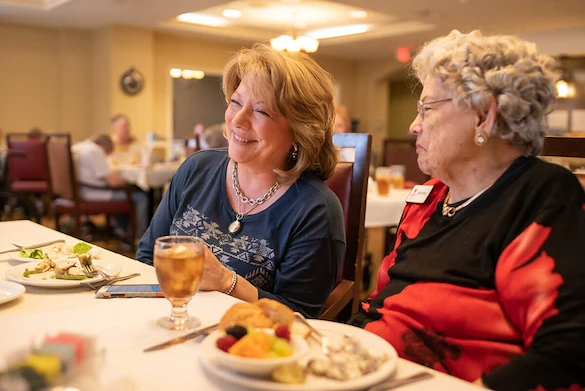 Franklin Park Alamo Heights residents enjoying dinner