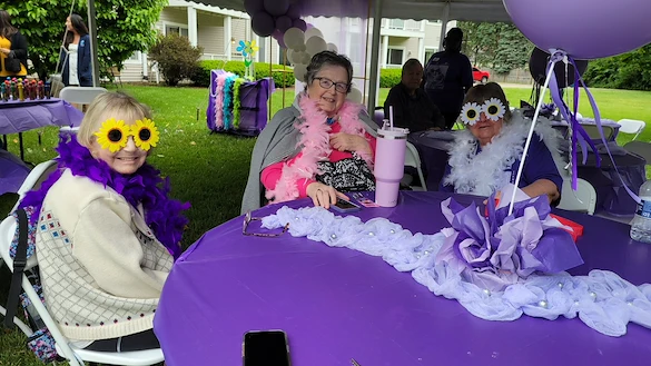 Life at Charter Senior Living of Kenosha-photo-11