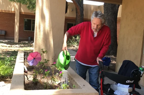 Life at Woodland Palms Memory Care-photo-4